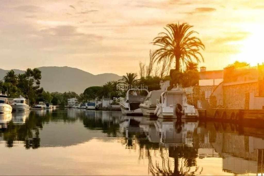 Jouvacations Villa Freser Empuriabrava Eksteriør bilde