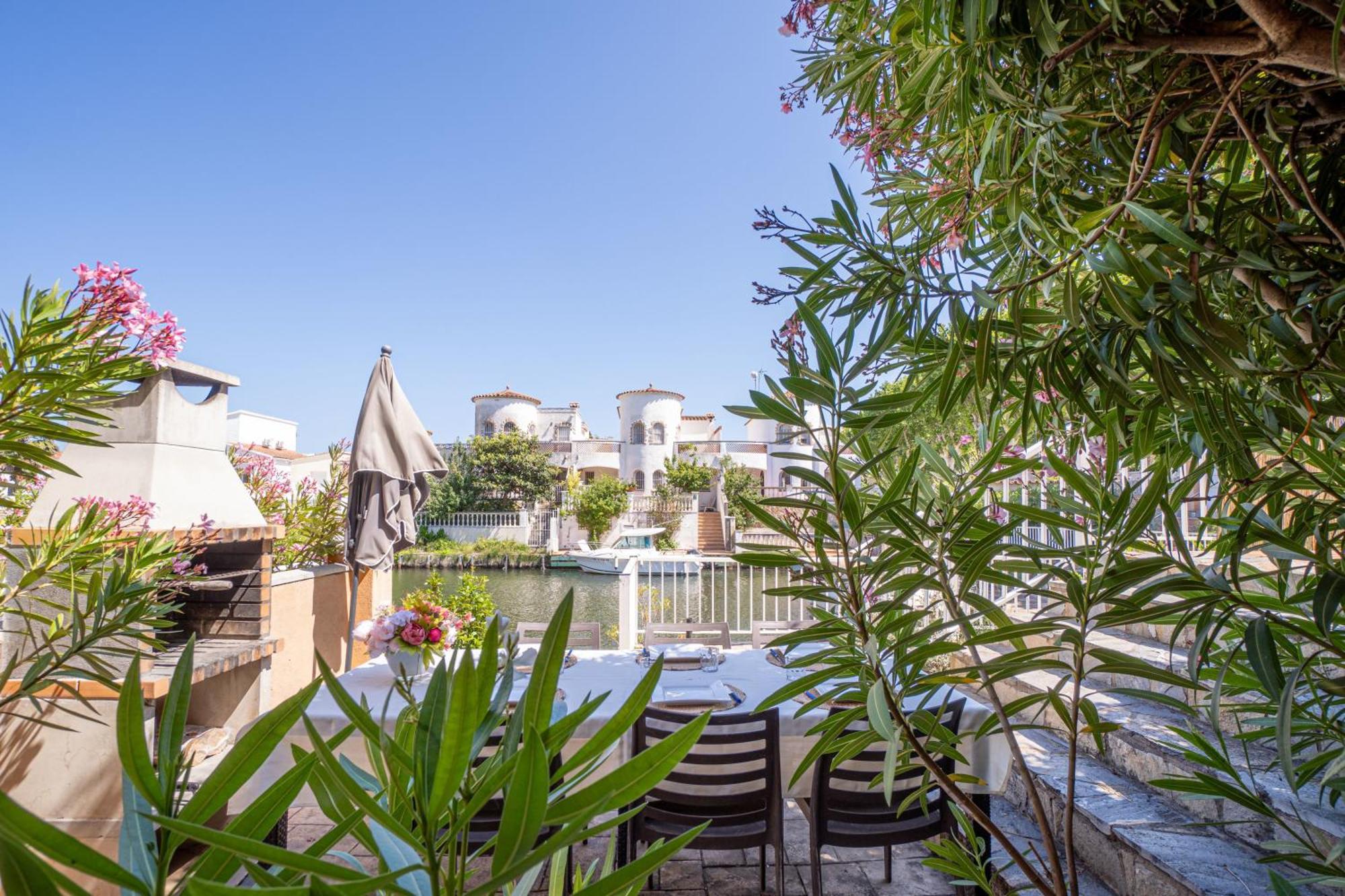 Jouvacations Villa Freser Empuriabrava Eksteriør bilde