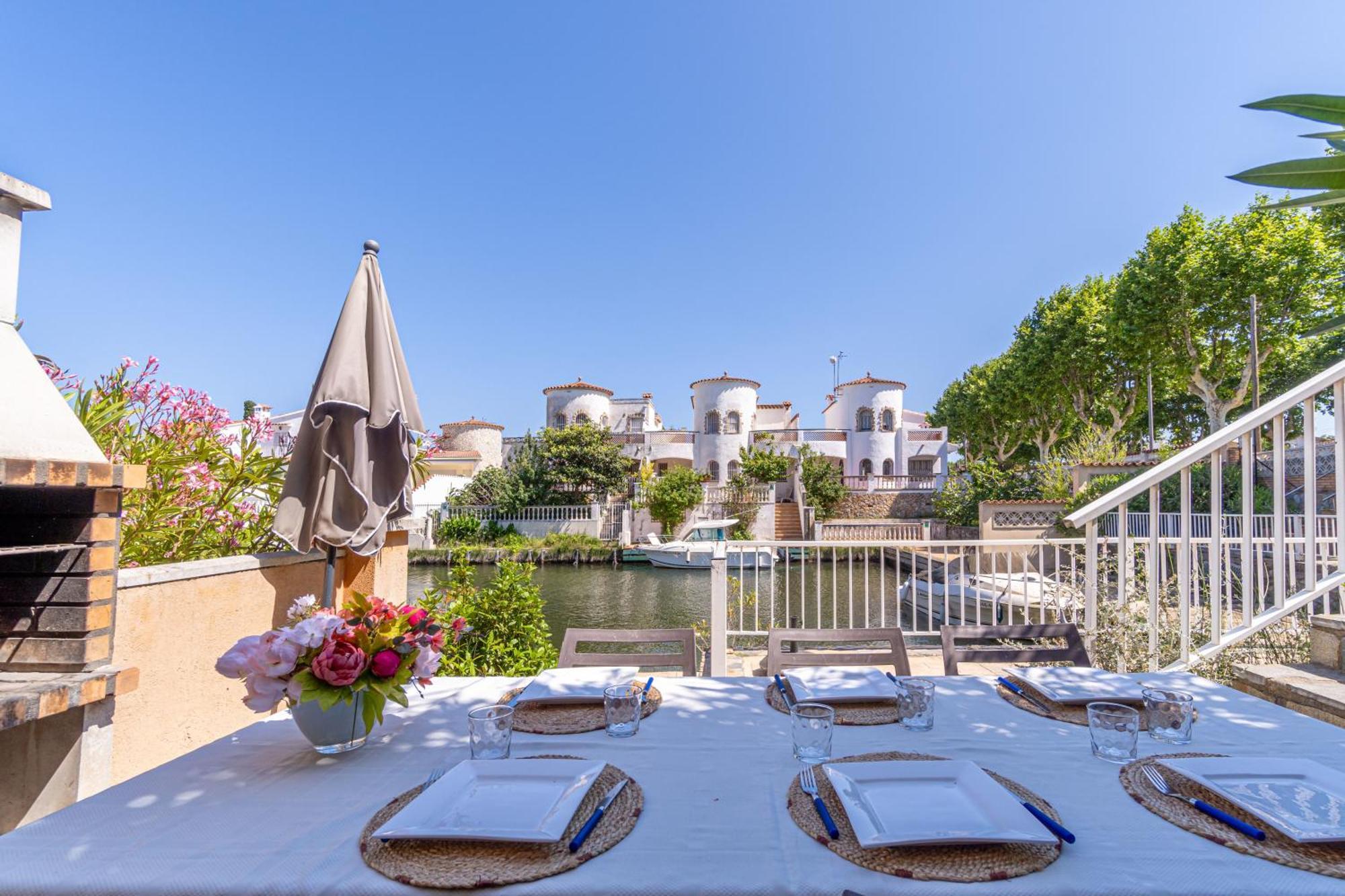 Jouvacations Villa Freser Empuriabrava Eksteriør bilde