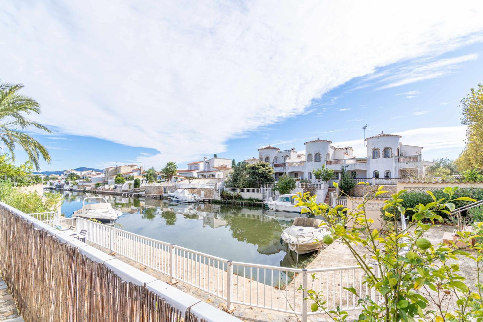 Jouvacations Villa Freser Empuriabrava Eksteriør bilde