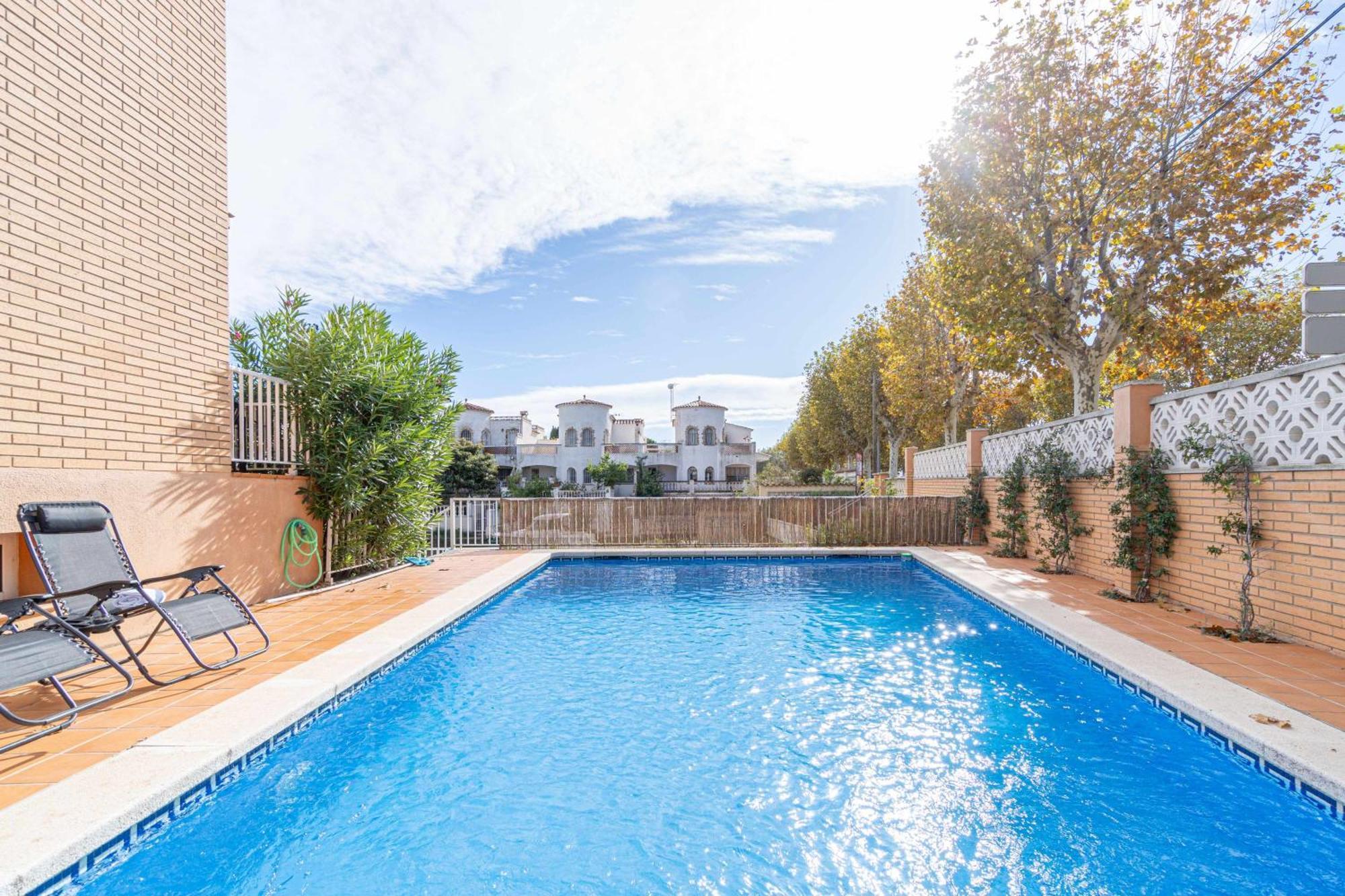 Jouvacations Villa Freser Empuriabrava Eksteriør bilde