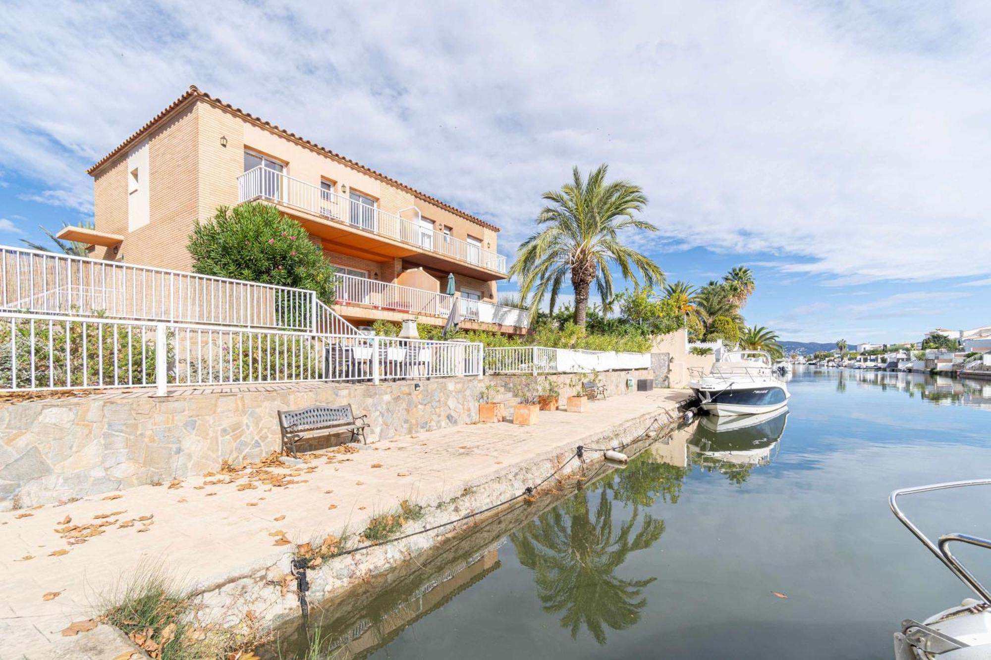 Jouvacations Villa Freser Empuriabrava Eksteriør bilde